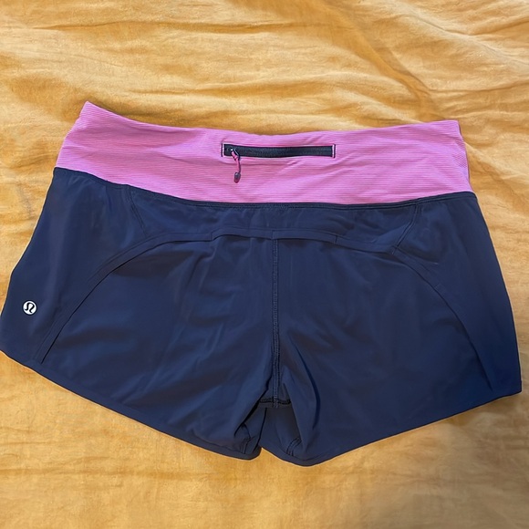 Lululemon Speed Short 4” Women’s 8 Pink and Black - Picture 2 of 3
